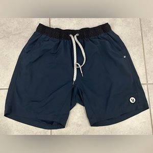 Vuori Kore Shorts 7.5” Medium. Navy Blue